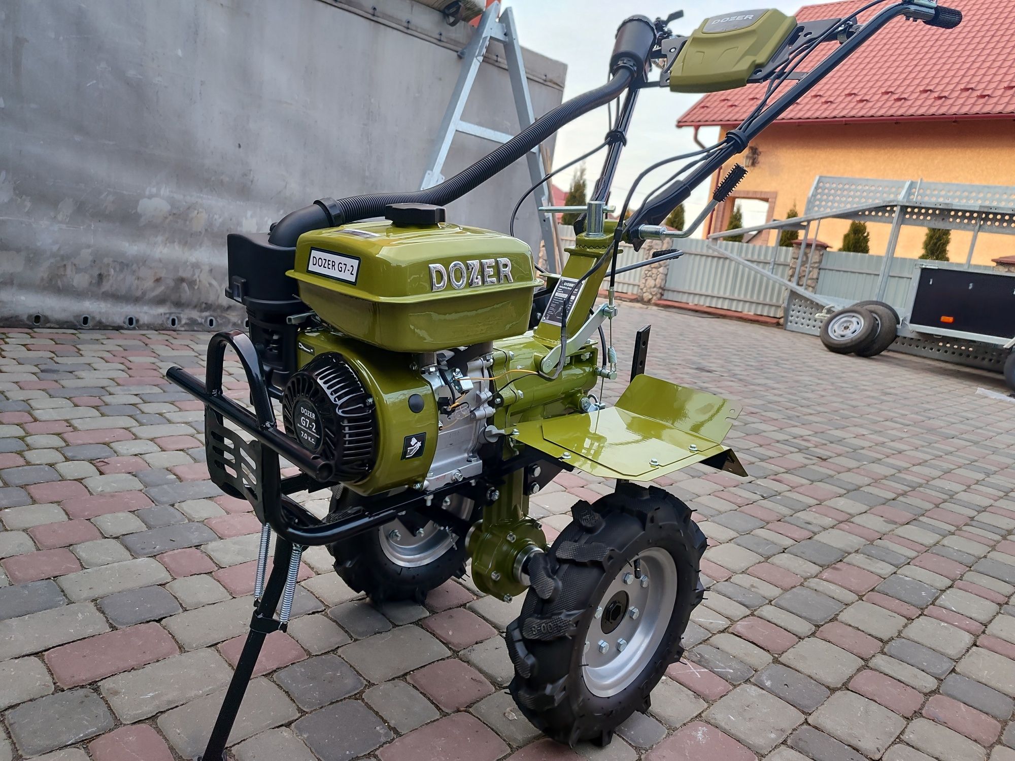 Мотоблок DOZER GZ-2.