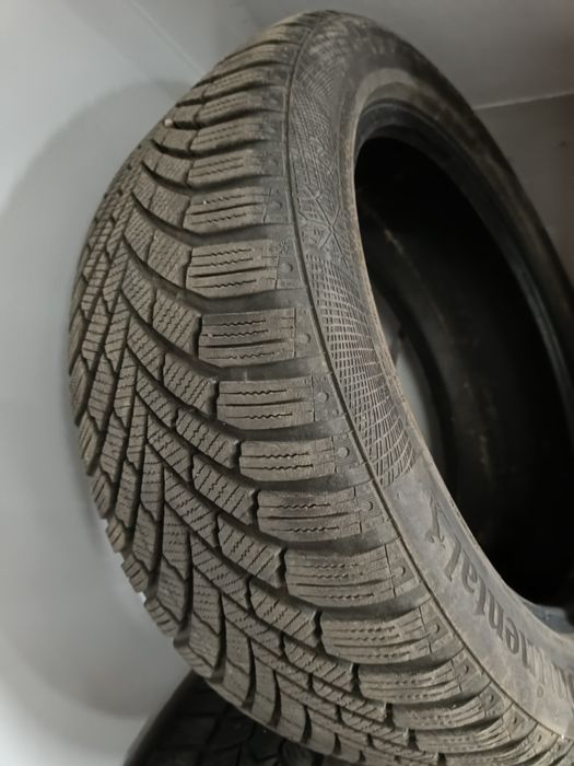 Opony zimowe Continental 225/50 R17 8mm- jak nowe