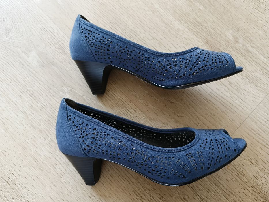 Buty damskie czółenka na obcasie Marco Tozzi 37