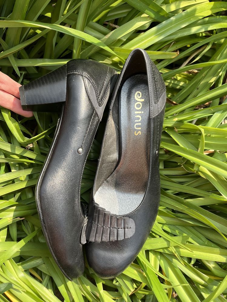 Buty, pantofle 100% skora NOWE rozmiar 41
