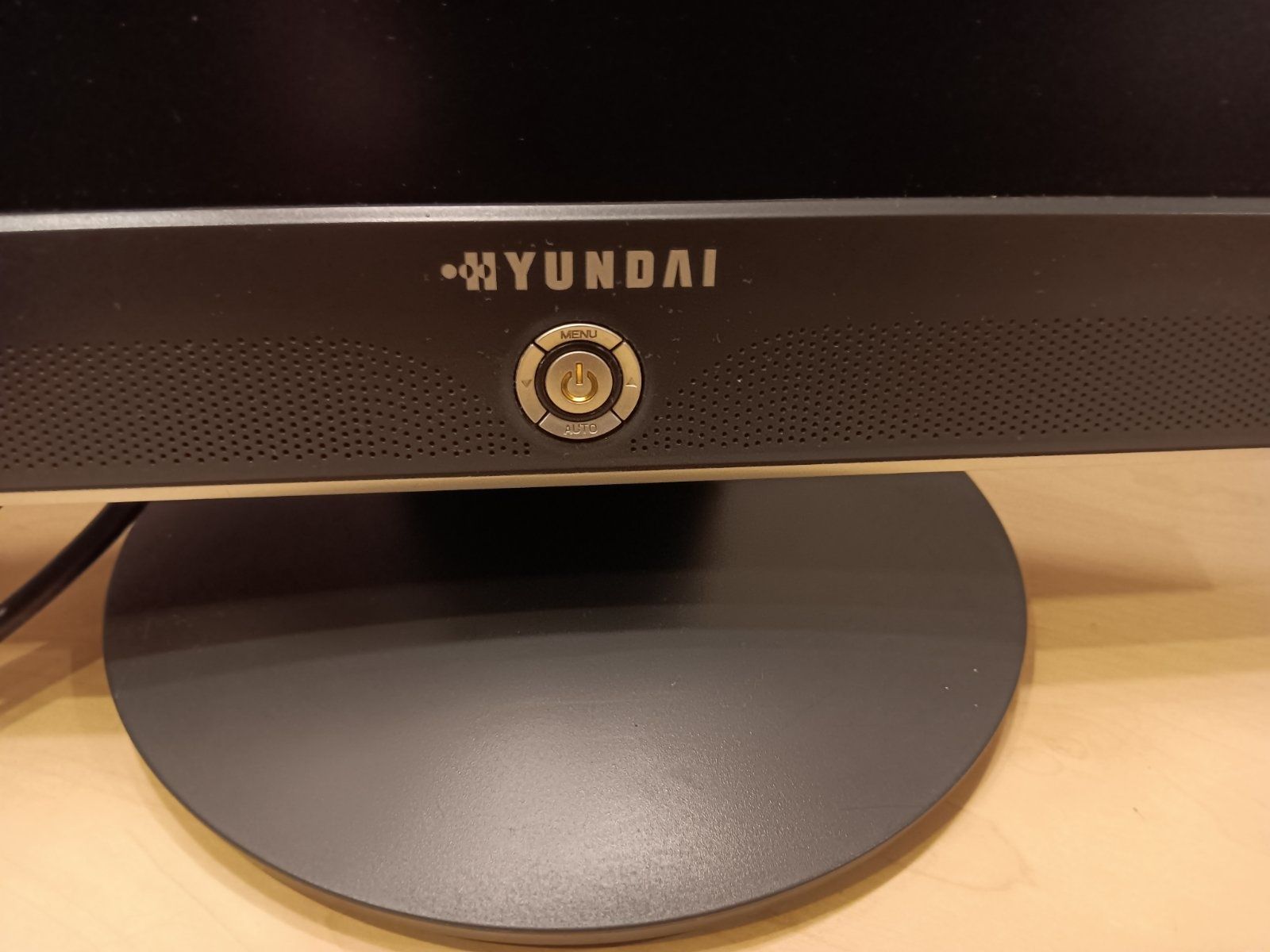 Monitor LCD HYUNDAI N91S 19"
