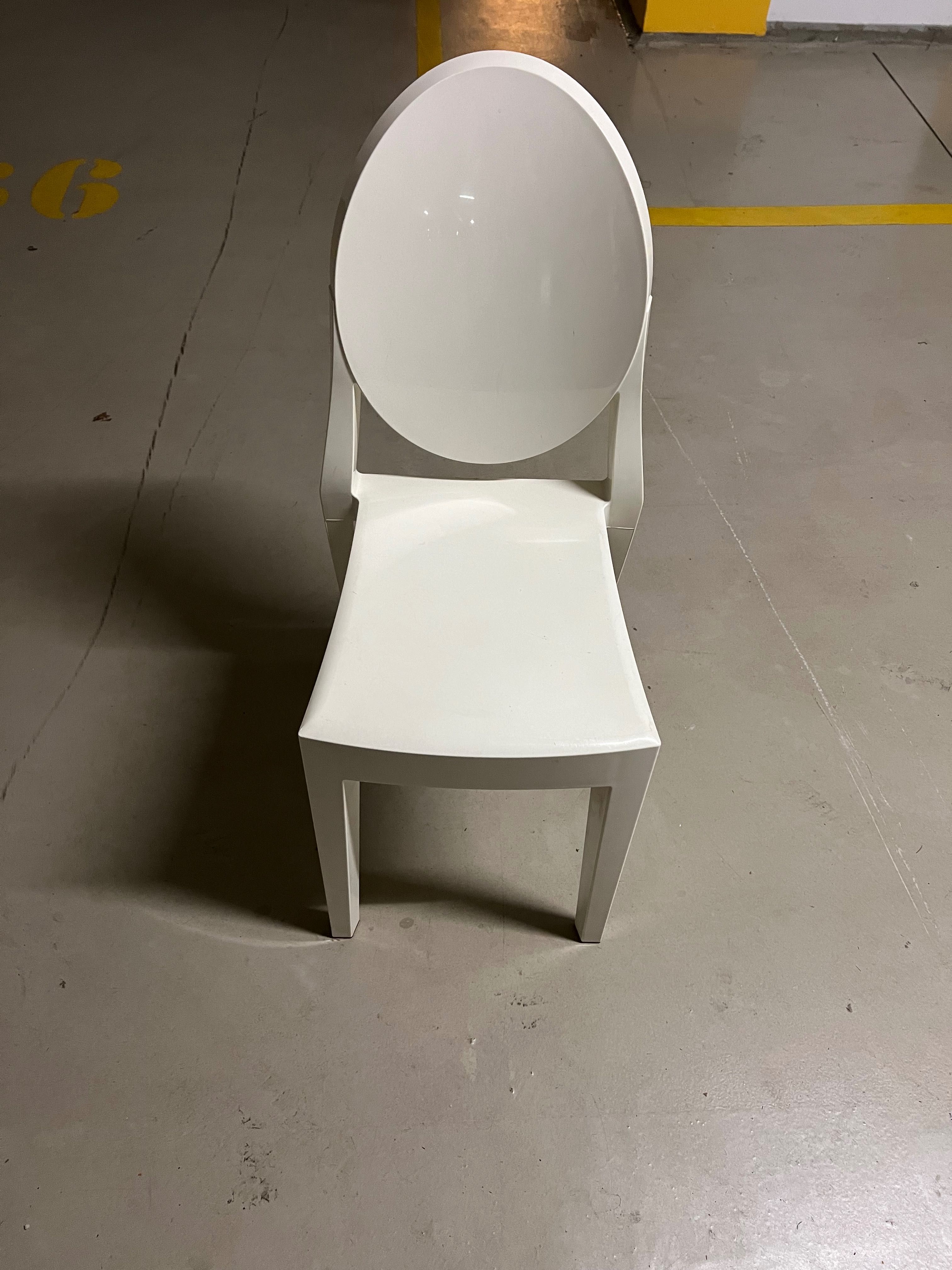 Sprzedam krzesło Kartell