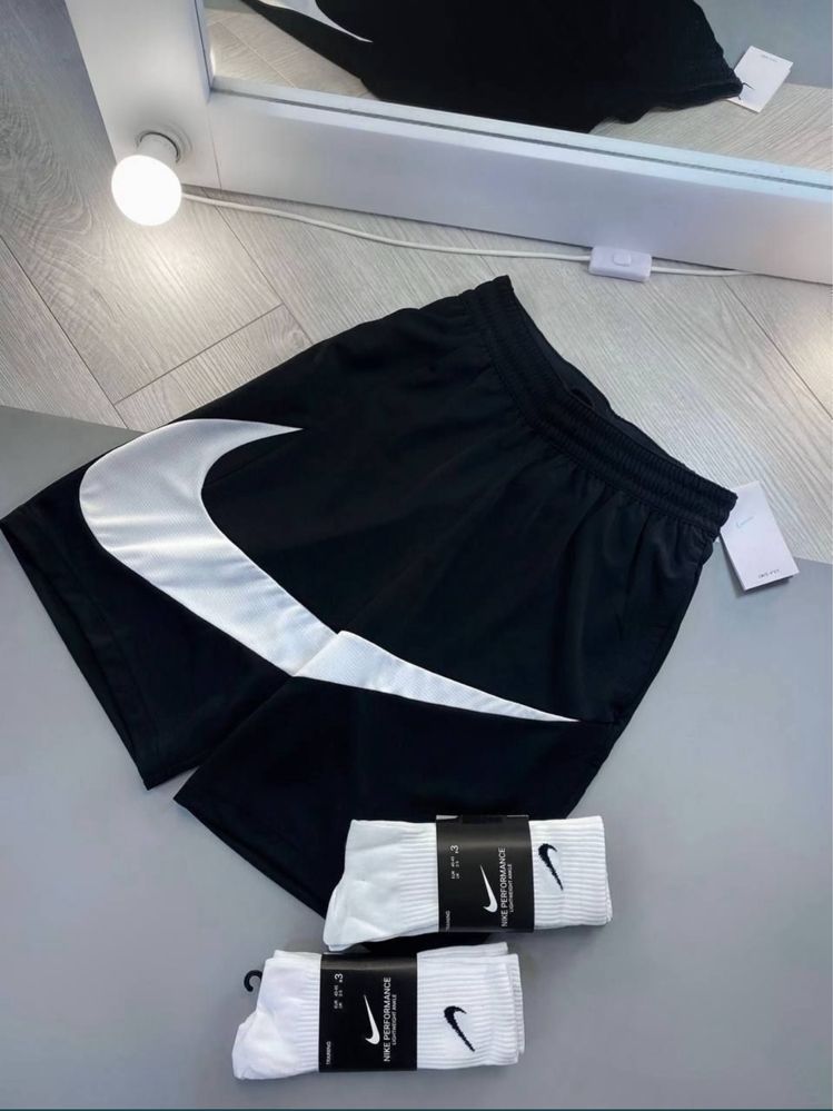 Шорти Nike Big Swoosh чорні/ білі/ хакі/ шорти найк біг свуш чоловічі