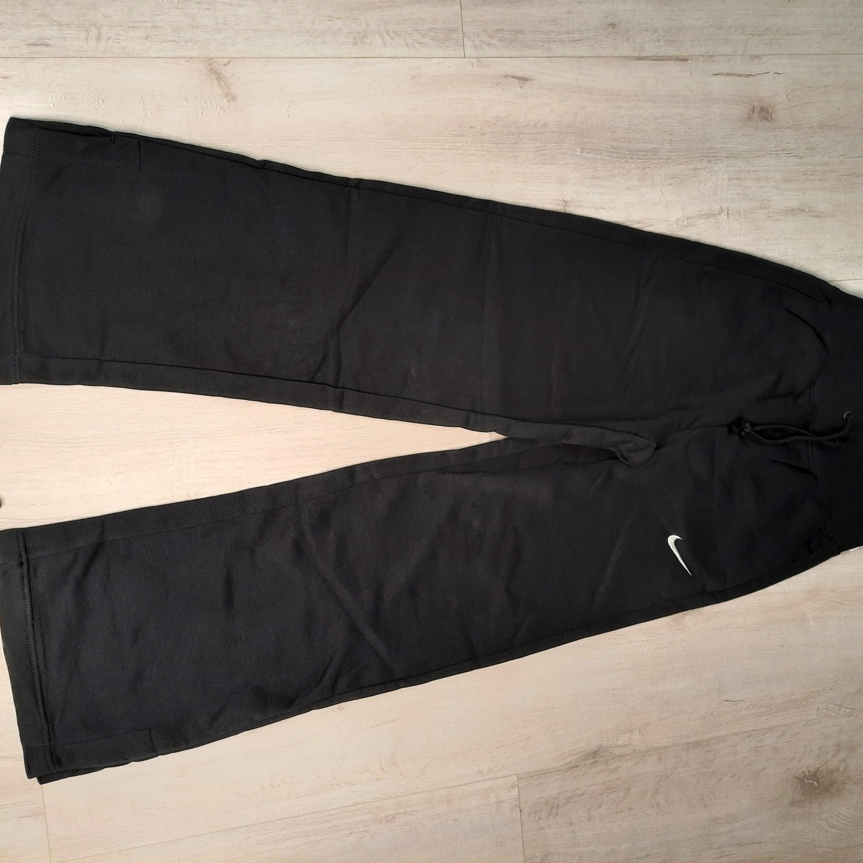 Оригінальні жіночі штани Nike W NSW PHNX FLC HR PANT WIDE DQ5615-010