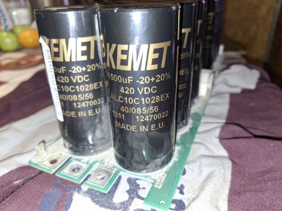 Продам електролітичні конденсатори