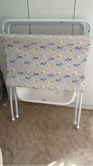 Banheira de bebe com trocador Giordani