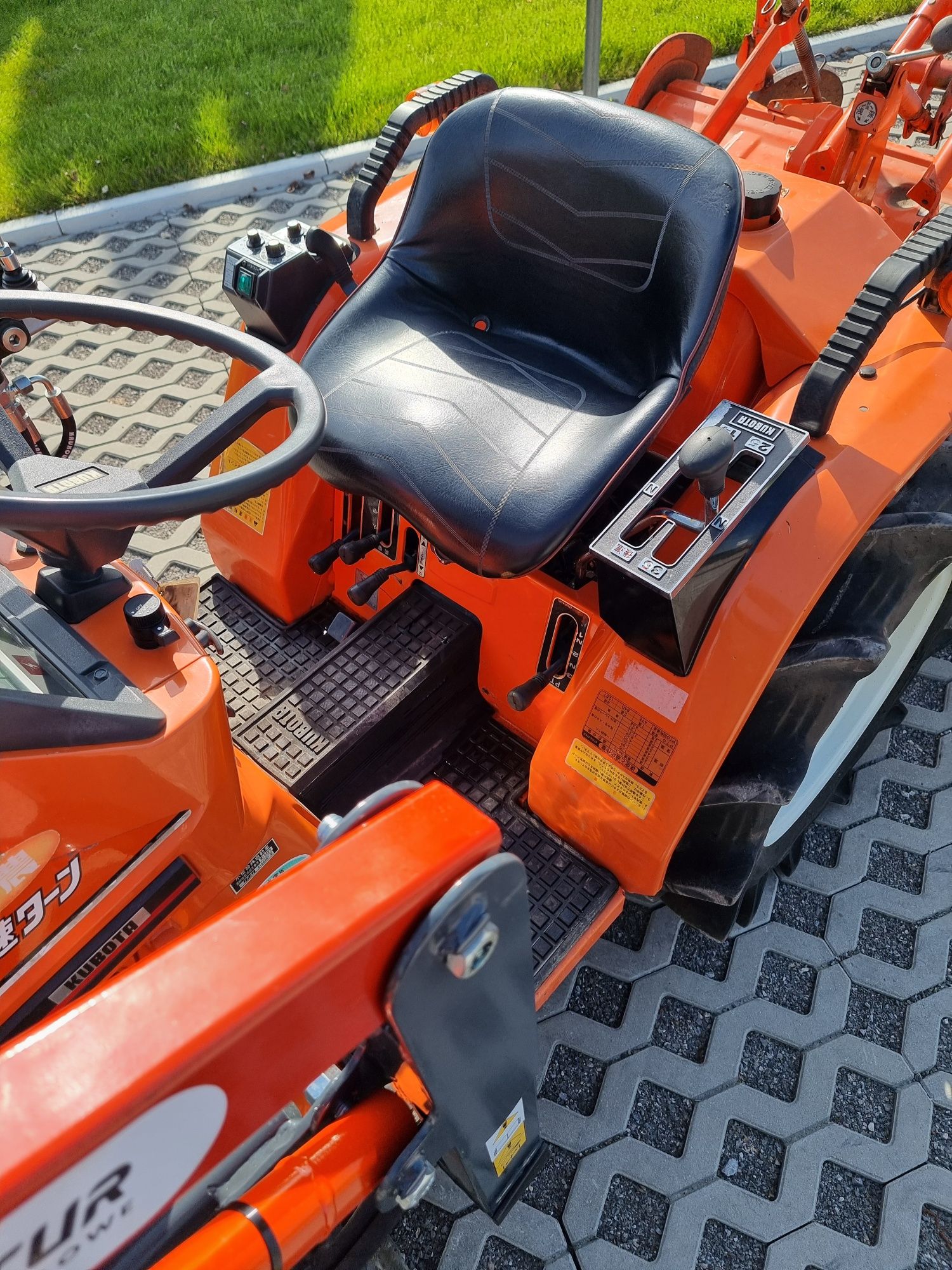 KUBOTA BULTRA B-1 15 4X4 15KM Asystent skrętu z Glebogryzarka+NOWY TUR