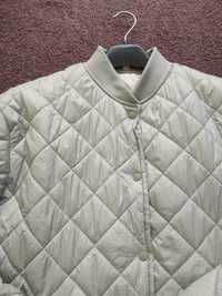 Жіноча курточка(розмір М)