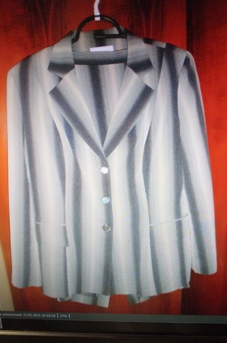 Костюм- тройка (пиджак, брюки, юбка)