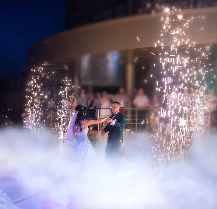 Низький дим, холодні фонтани, конфеті, метафан