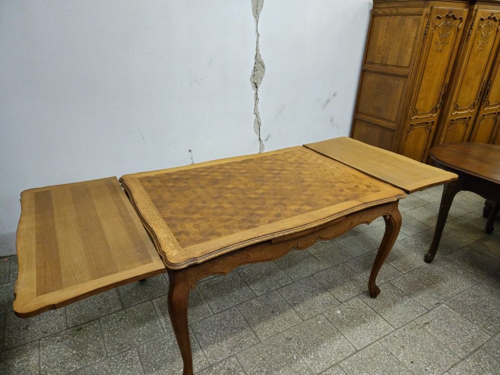 Ładny francuski stół Ludwikowski rozkładany /