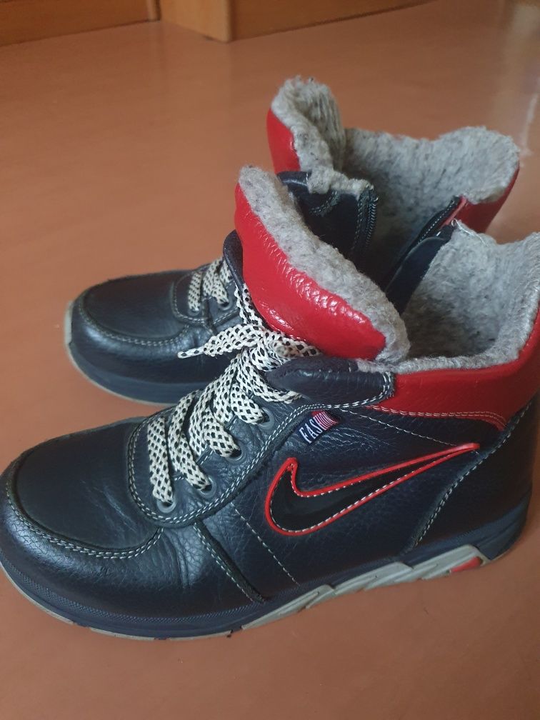 Nike  ботинки зимові  37