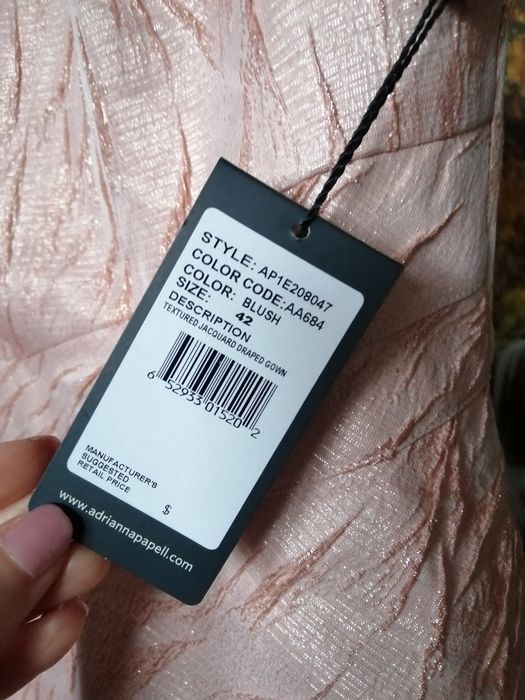 Piękna suknia Adrianna Papell 40