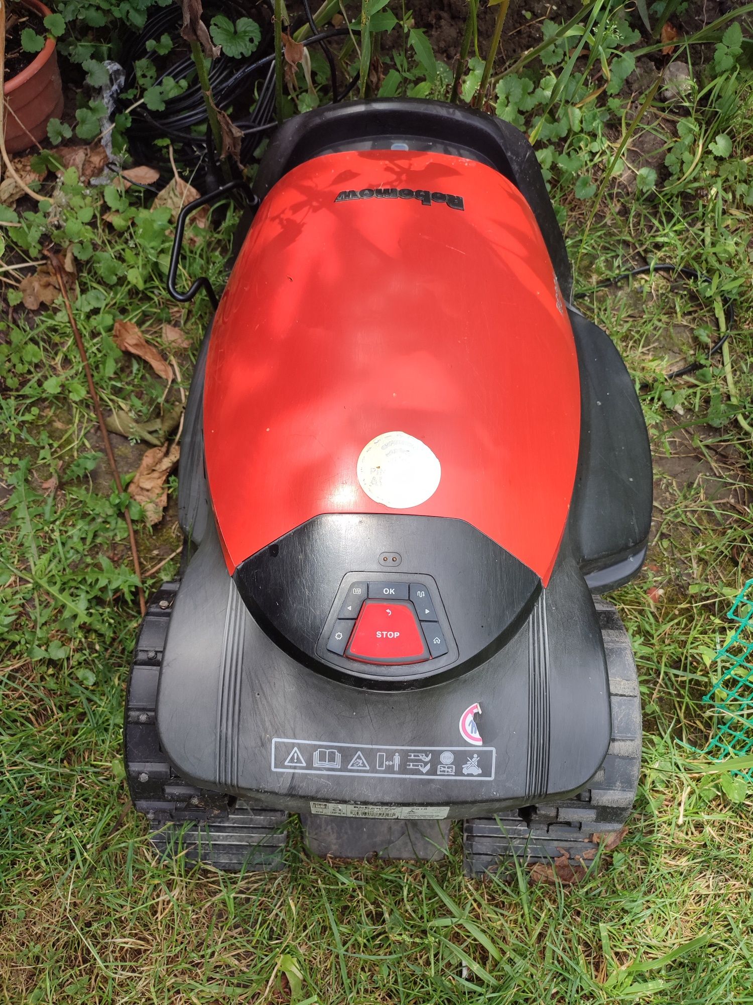 Robot koszący Robomow