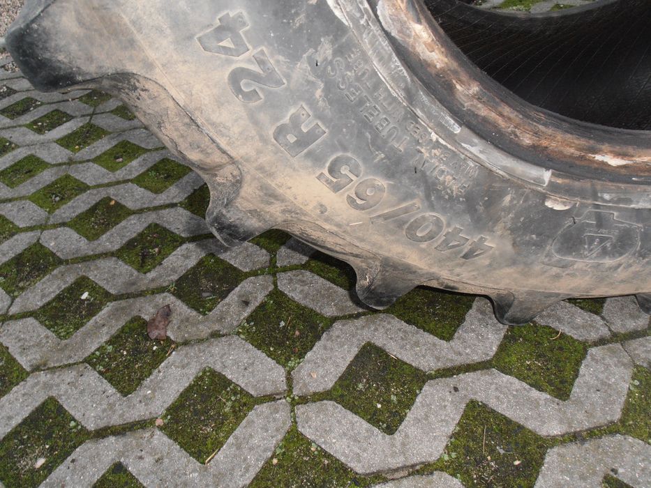 Opony  440/65 R-24
