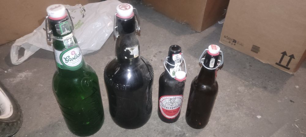 Butelki z korkiem