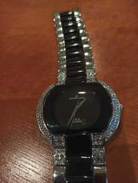Zegarek firmy Jordan Kerr
