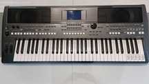 Keyboard Yamaha psr s670 Uzywany