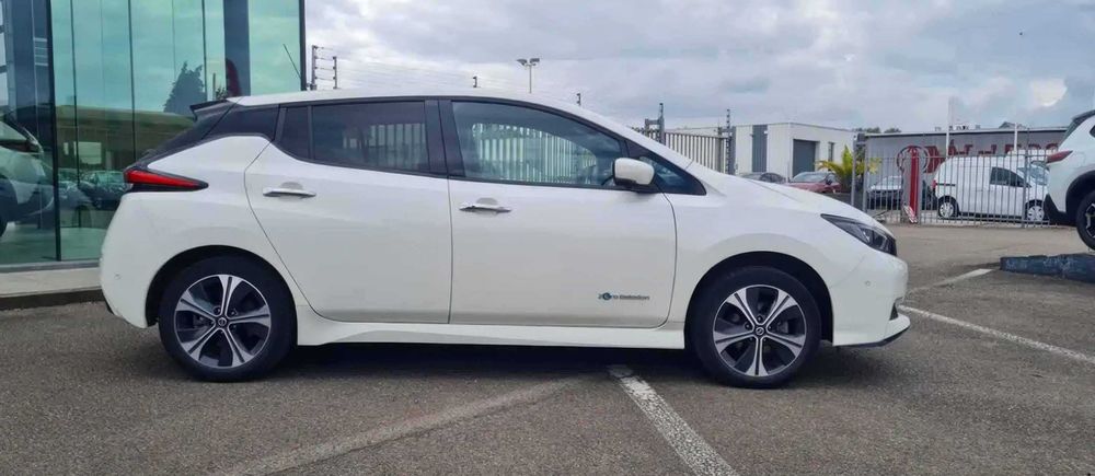 Nissan Leaf      2020