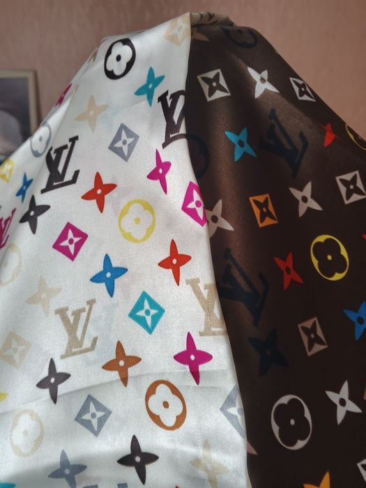 Продам женский платок 83х83 атлас