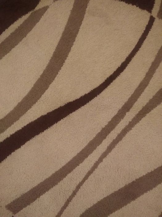 Dywan   okrągły  wymiary  120 na 120 kolor wanilia