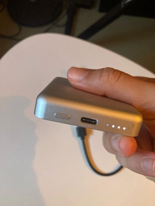 Powerbank por contacto sem fios