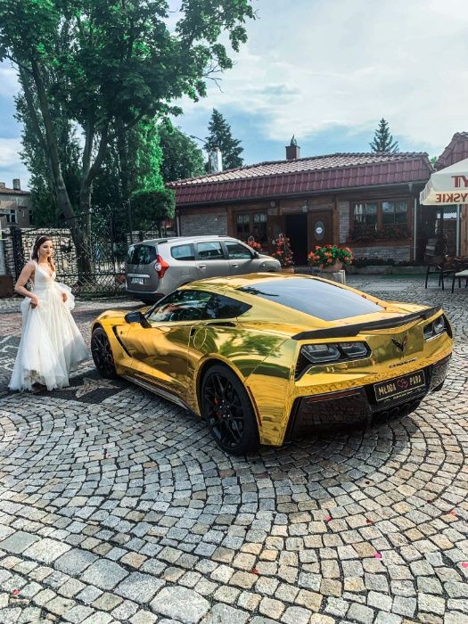 Wypożyczalnia, Wynajem Samochód do ślubu Złoty Mustang Audi Corvette