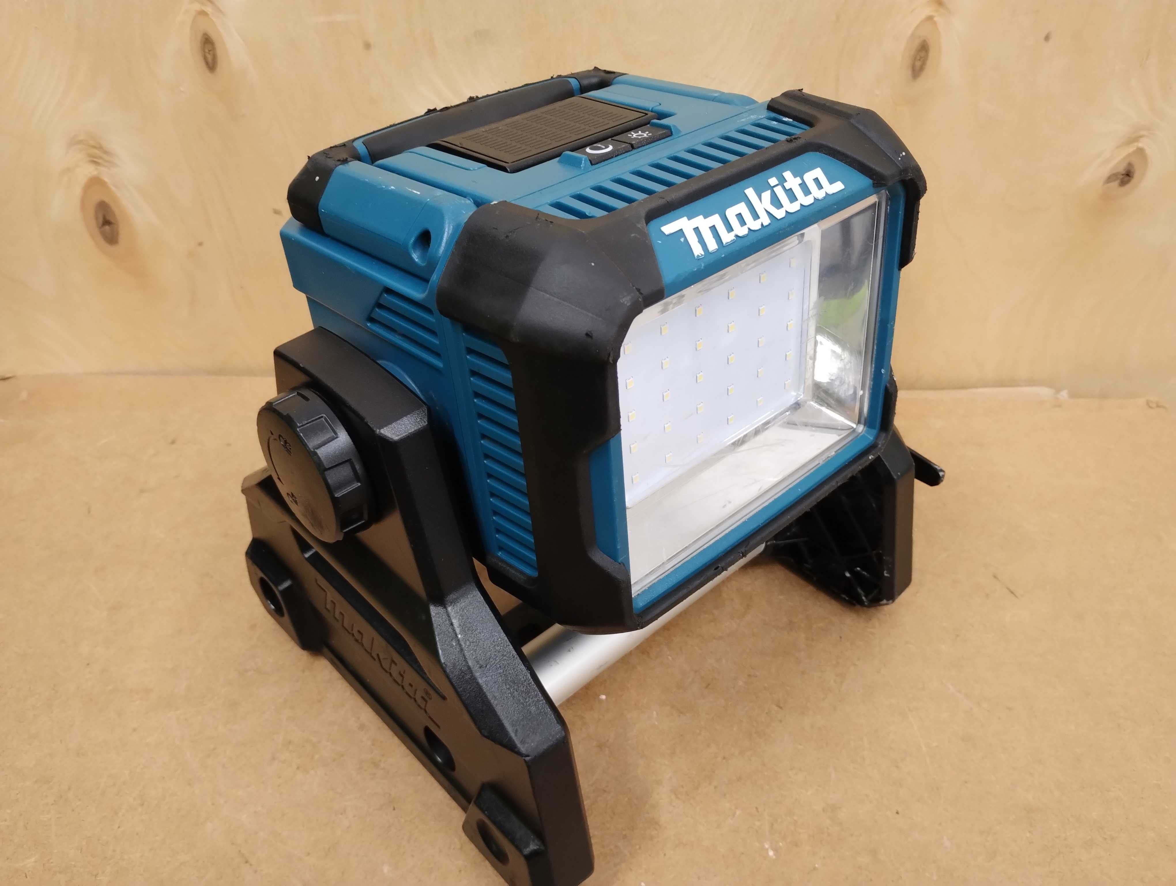 Makita DML811 Lampa Budowlana LED 14,4/18V/AC 31,5W  z 2020 roku