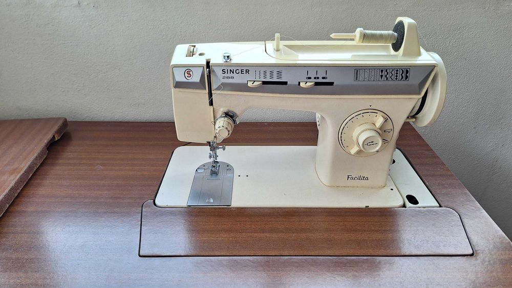 Máquina de costura Singer