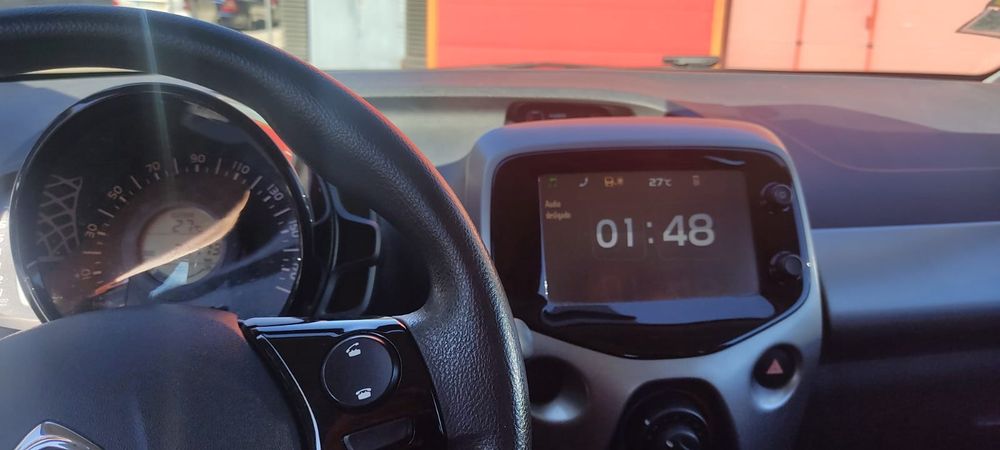 Citroën C1 preto metalizado