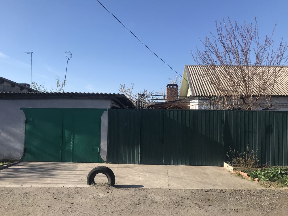 Продається котедж по вул. Янки Купали