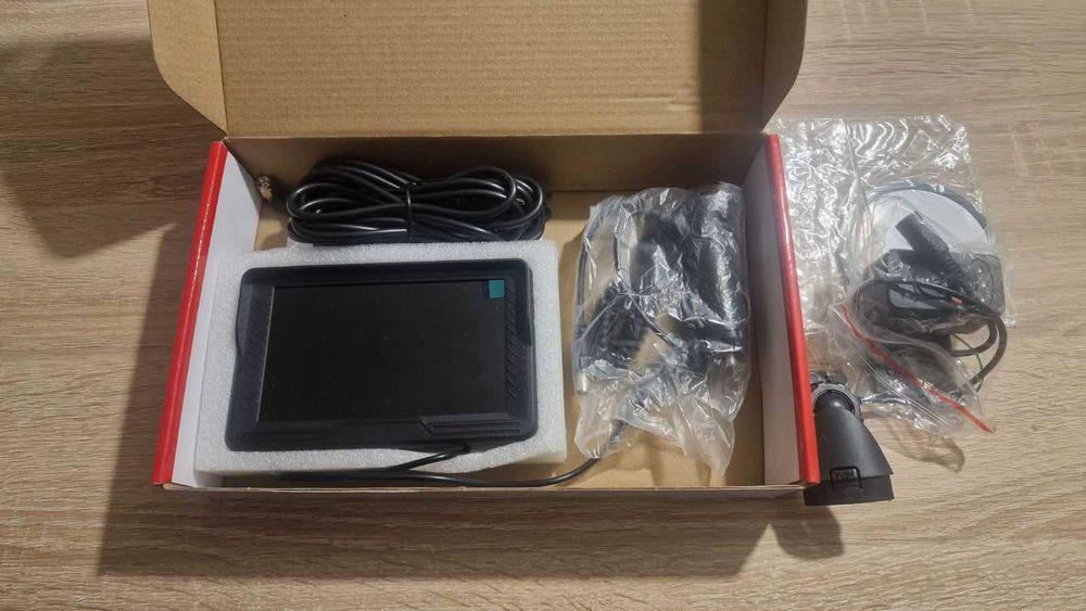 Bezprzewodowa kamera cofania AHD 1080p z 5″ monitorem