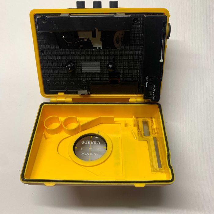 Касетний програвач з AM/FM Sonic S75 та інші плеєри