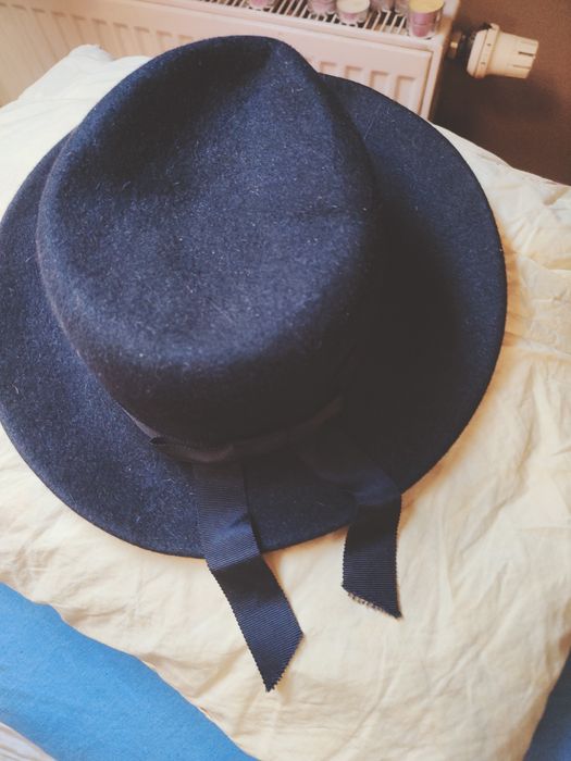 Sprzedam damski kapelusz