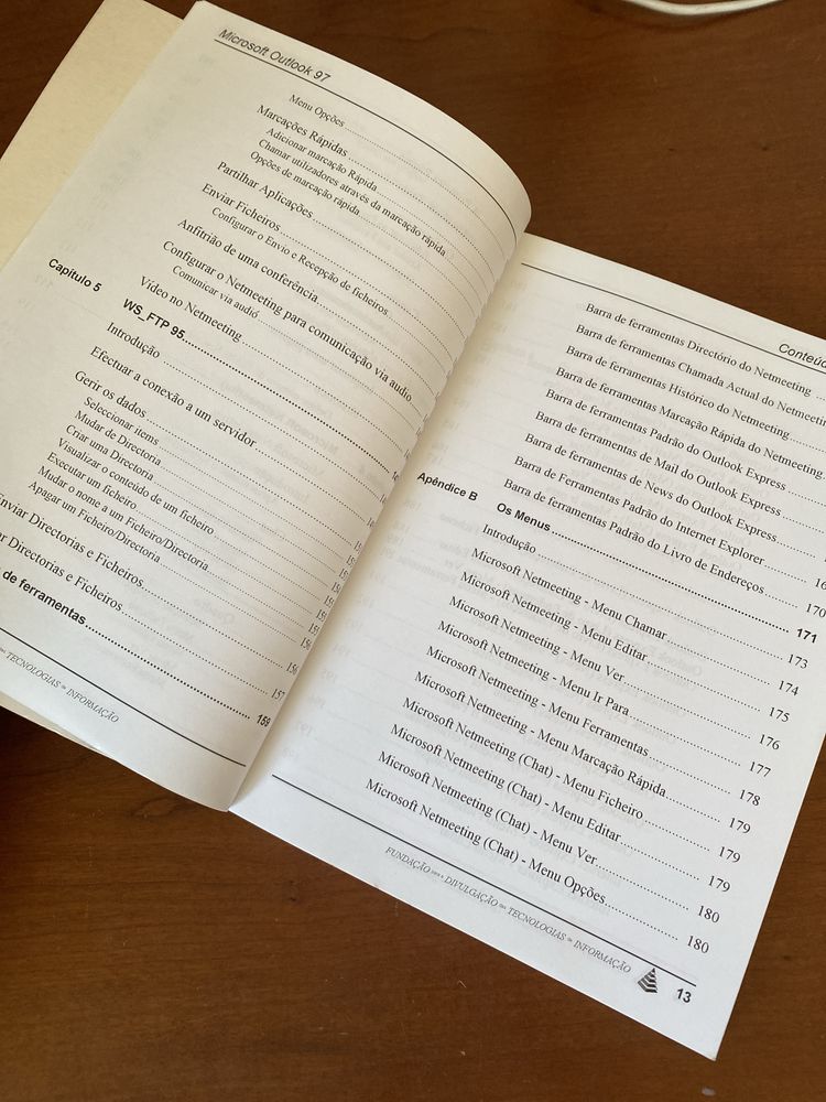 Livro Internet - Fundação para a Divulgação de Informação