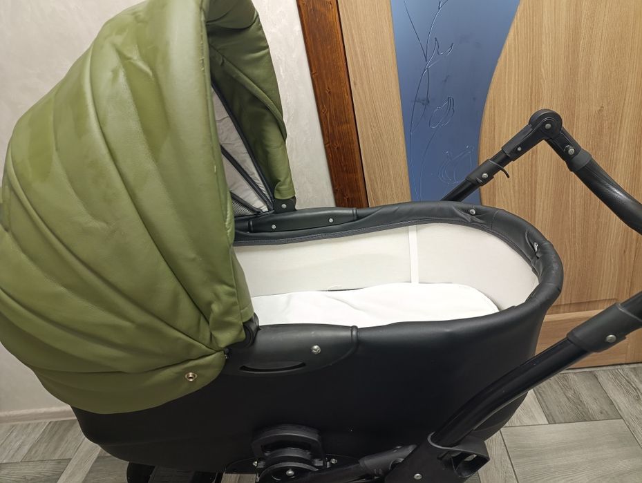 Коляска дитяча  Viano 2в1