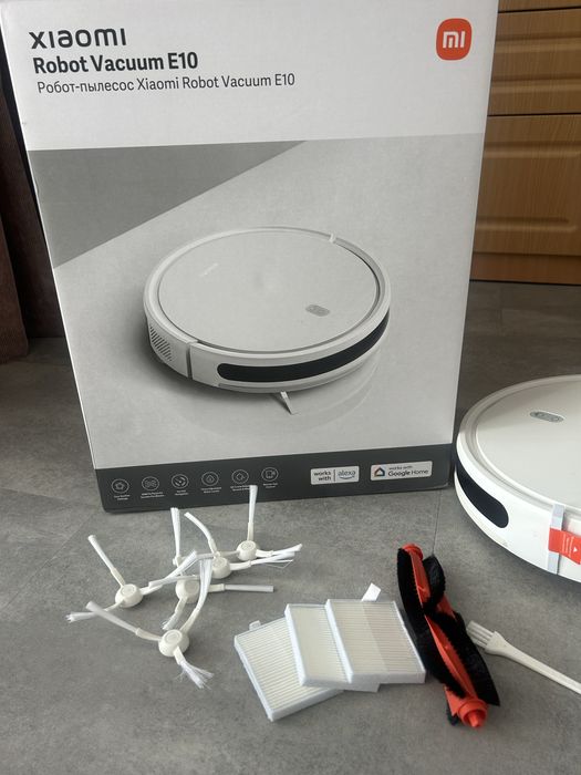 Робот-пилосос Xiaomi Robot Vacuum E10 миючий