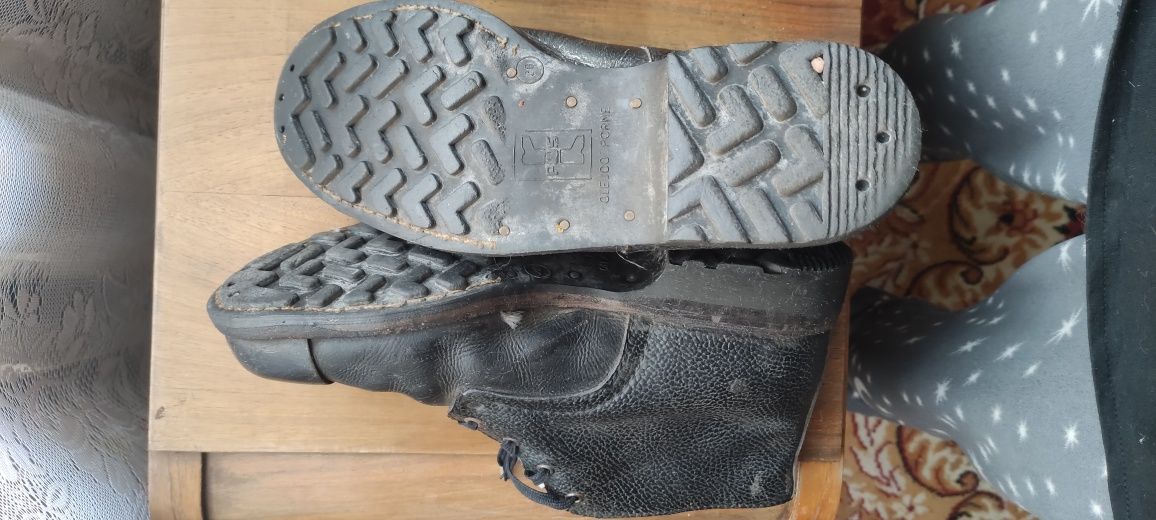 Skórzane buty stare PRL trzewiki wojskowe armia glany botki brytyjskie