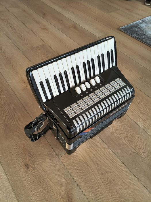Akordeon Hohner CONCERTO III T 72 basy 3, stan,jak NÓWKA!