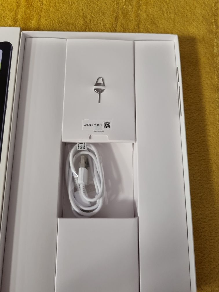 Tablet Samsung Galaxy Tab S6 Sm-619  perfekcyjny stan