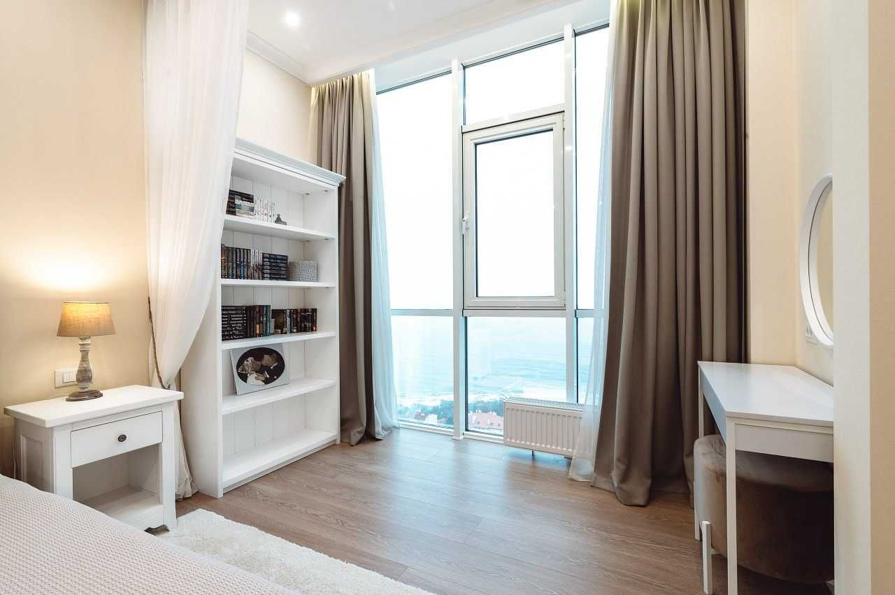 Продам красивую 3 комн квартиру в Одессе панорама моря Французский б-р