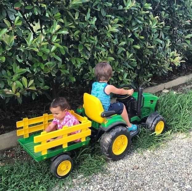 WYSYŁKA. Nowe traktory JOHN DEERE dla dzieci PRZYCZEPKA w zestawie