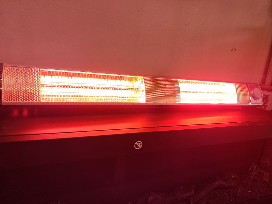 Promiennik ciepła natychmiast nagrzewa 3 stopnie mocy na pilota