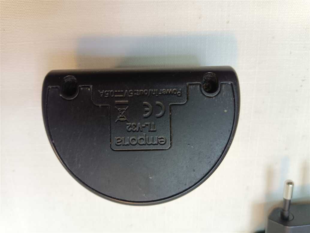 EMPORIA TL-V32 do telefonu Emporia Click V32 - ładowarka biurkowa