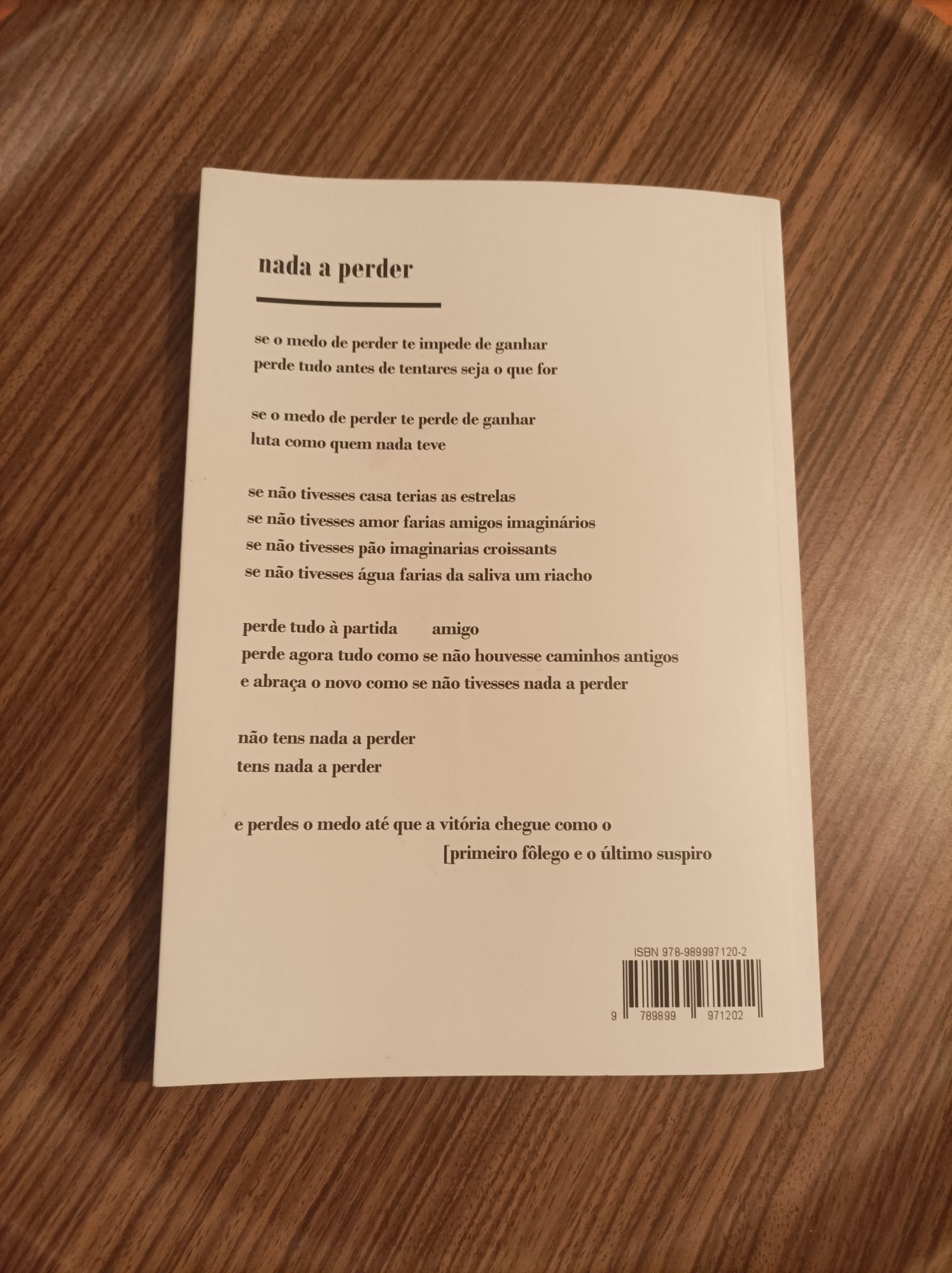 Livro "Vai mudar a tua vida" de João Negreiros