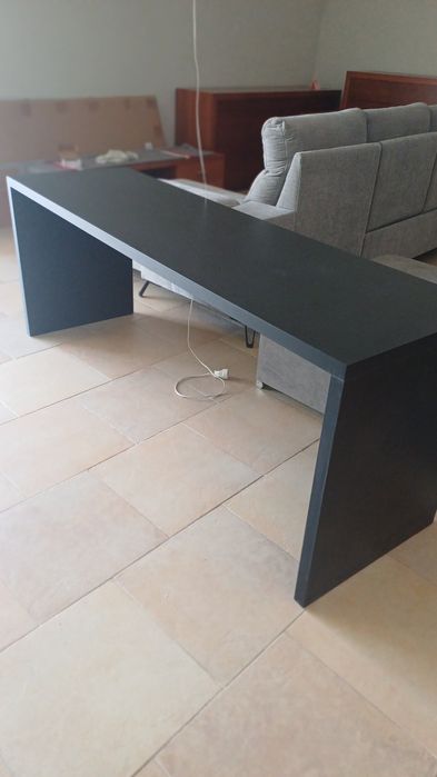 Secretaria na cor preta 200×96,5cm