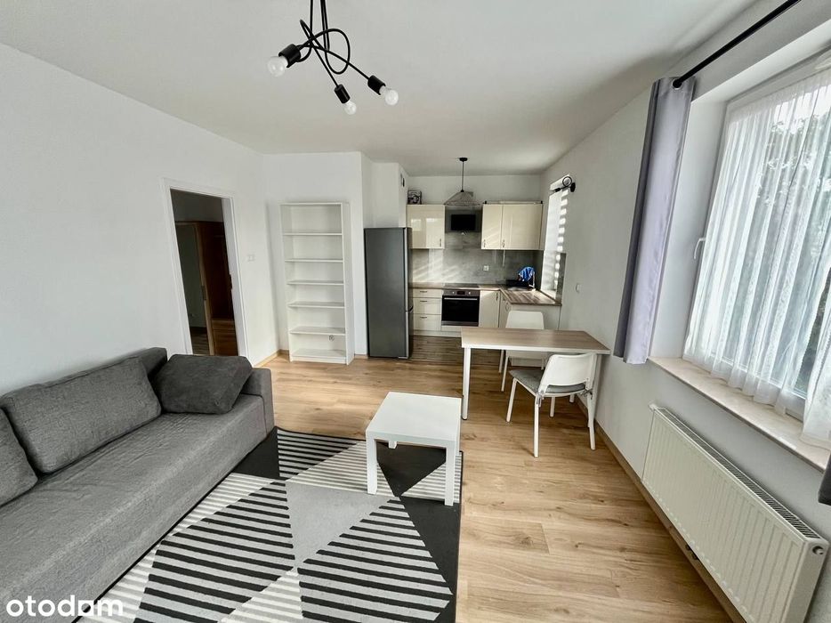 Od zaraz | 2-pokoje | Internet | Balkon | Parking | 3500 za całość