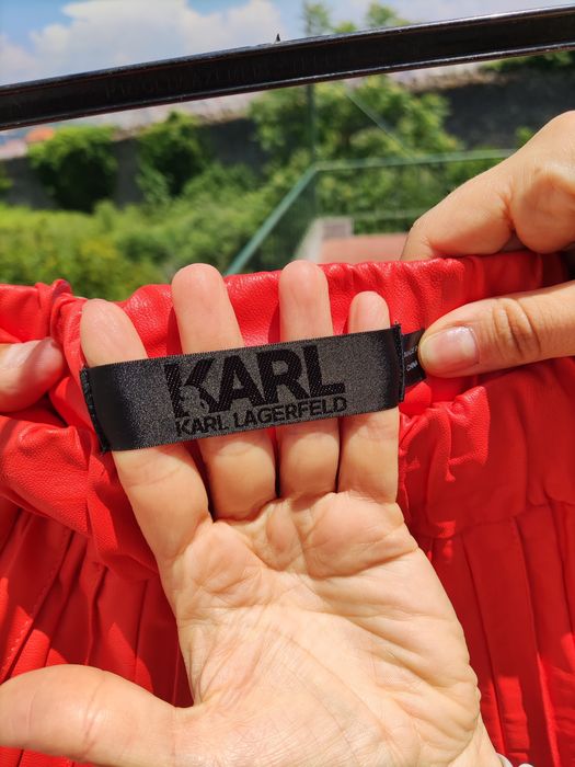 Saia plissada Karl Lagerfeld