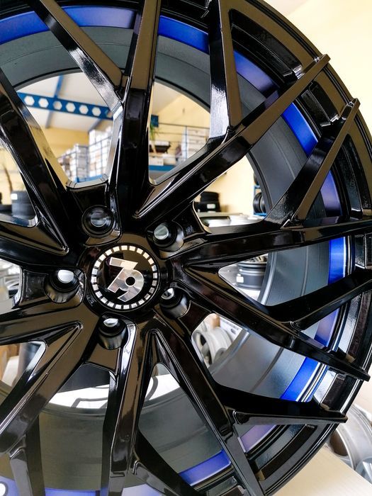 Felgi aluminiowe Mercedes Audi Bmw VW 5x112 19 cali czarne niebieskie