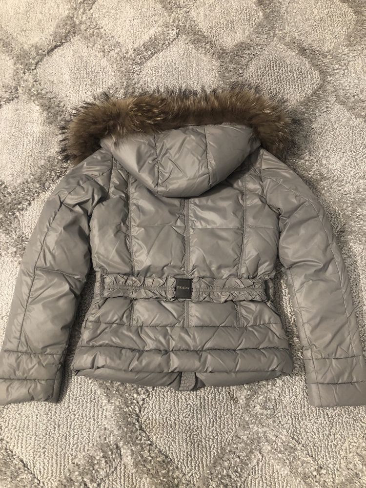 Prada - puchowa   kurtka rozmiar 36